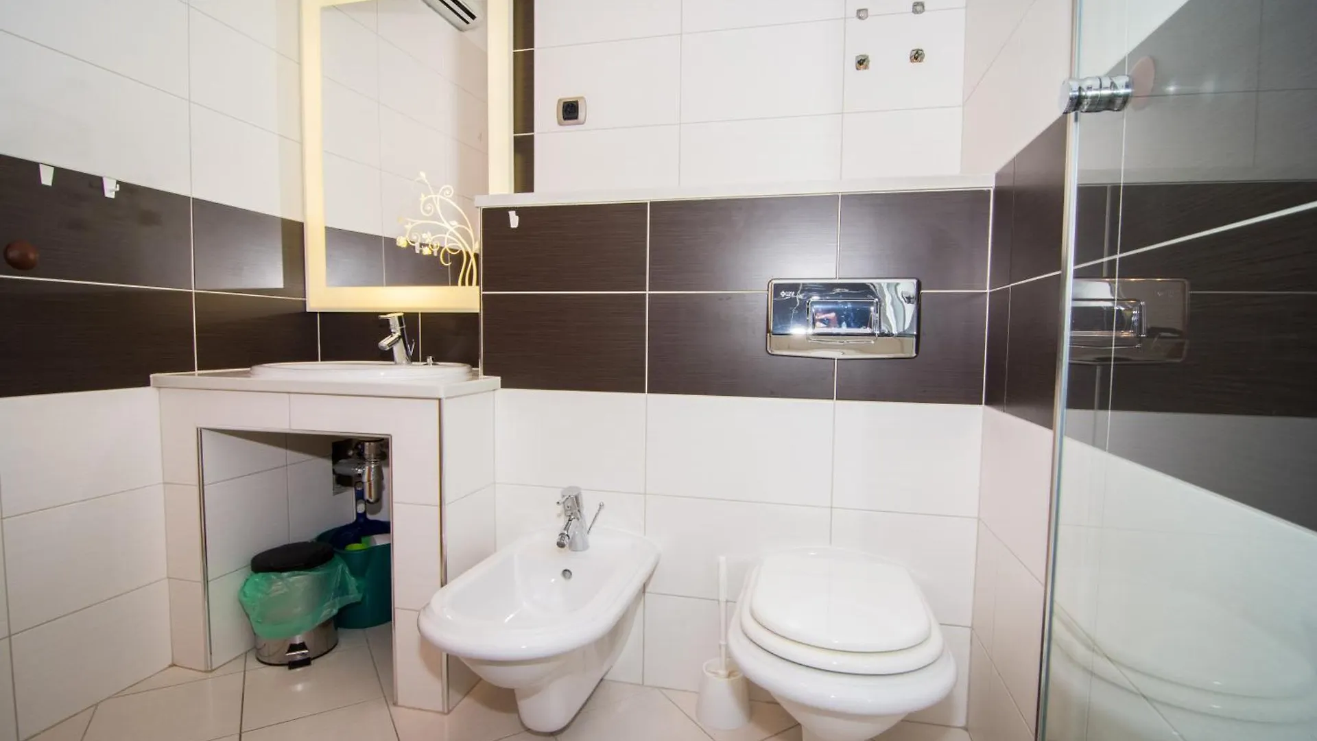 Apartments Ruzica Pinezići 0*,  Horvátország