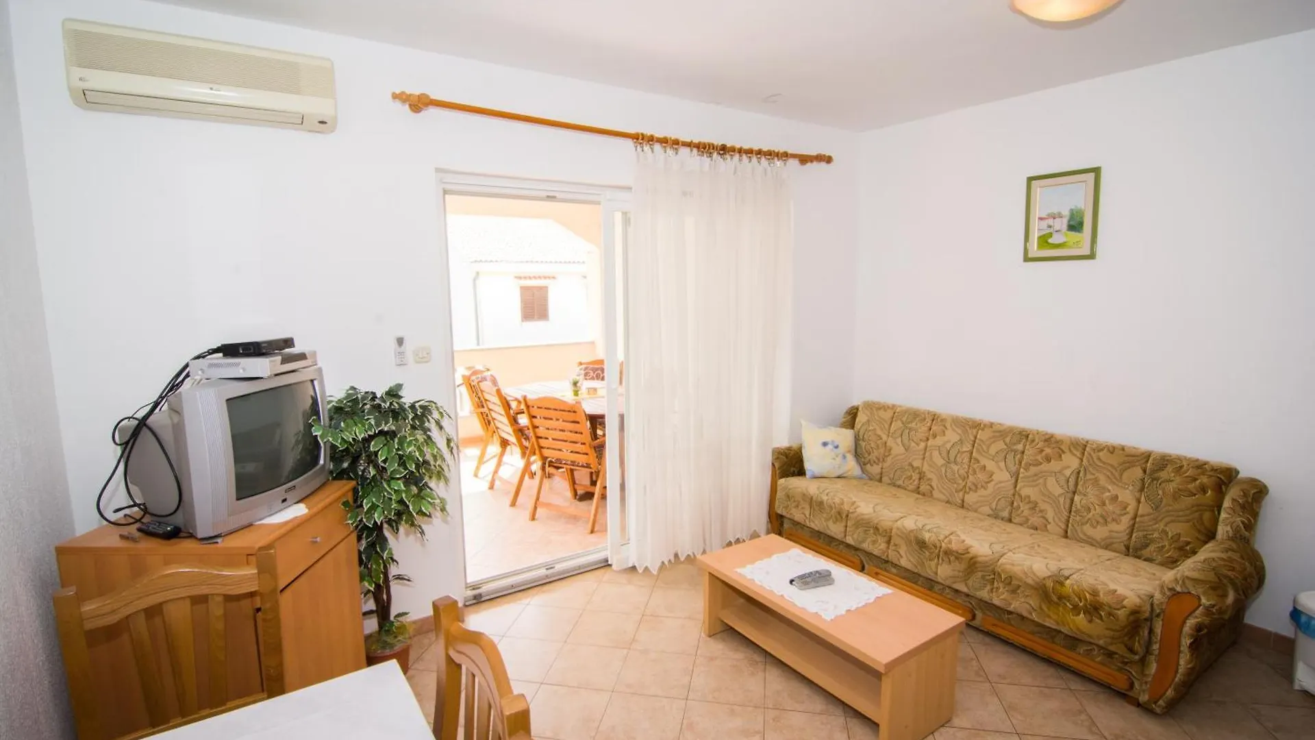 Apartments Ruzica Pinezići